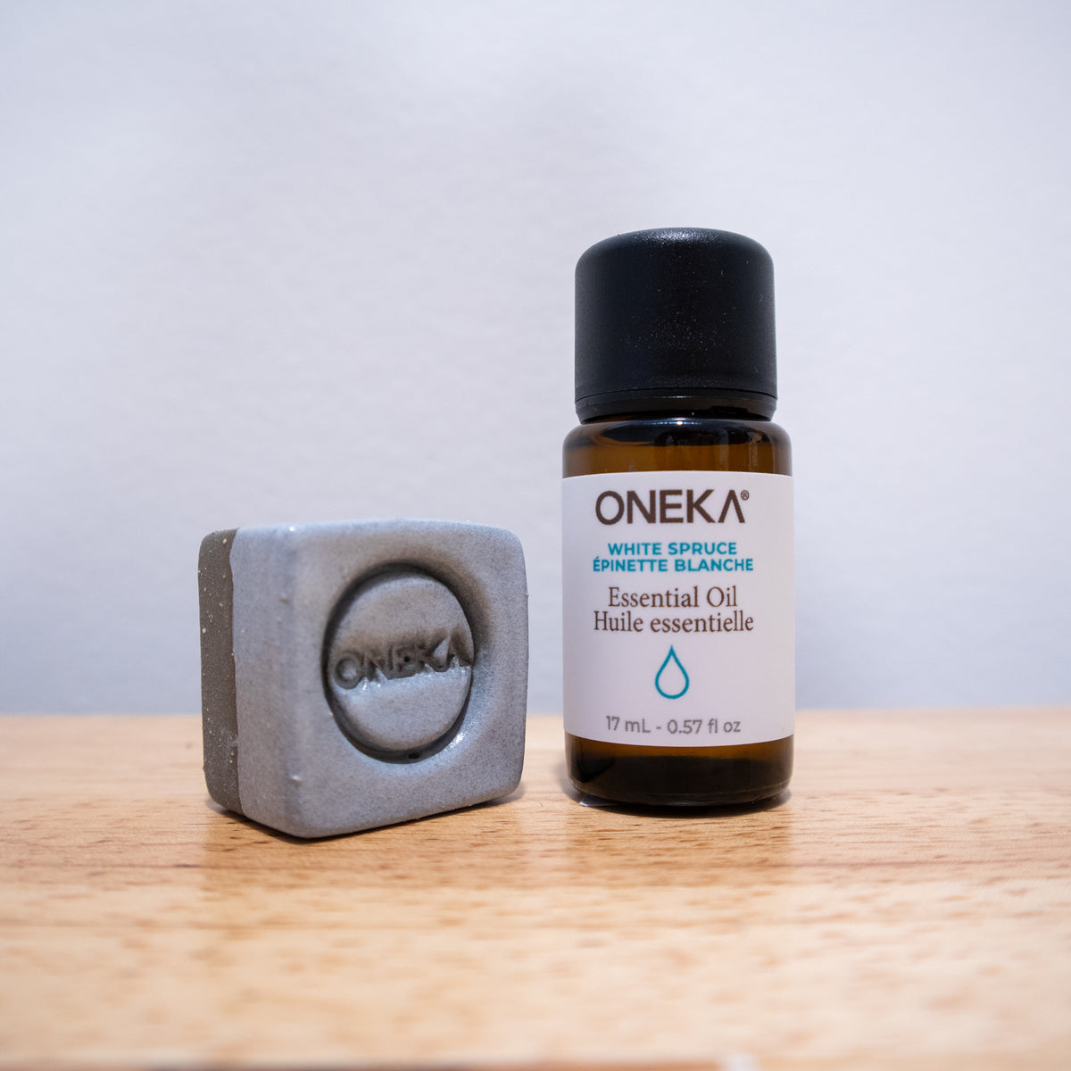 Oneka & Atelier Trema White Spruce Diffusing Set